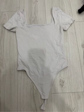 Babaton White Short-Sleeve Square Neck Bodysuit
